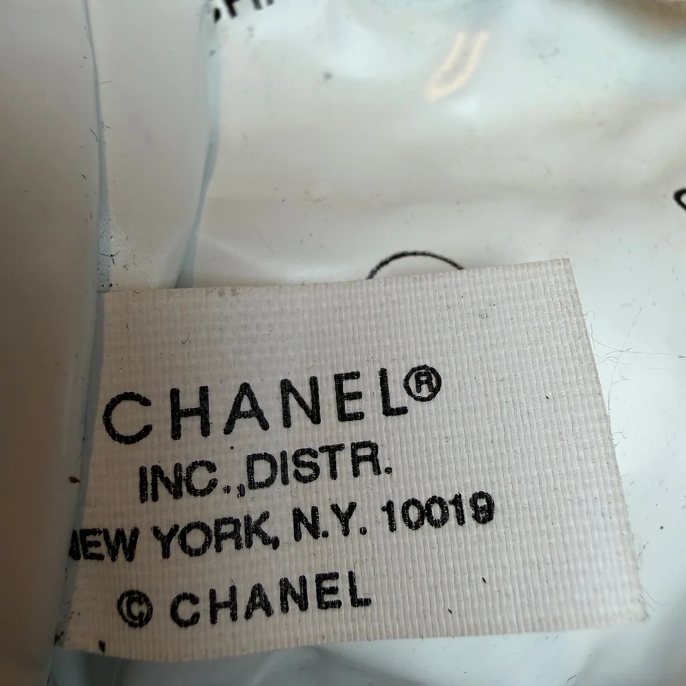 💯AUTH CHANEL drawstring backpack - Picture 6 of 7